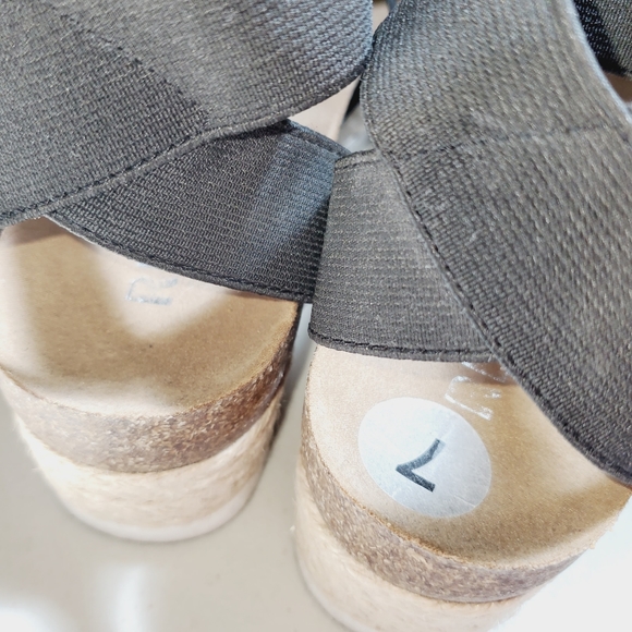 REPORT Tuti Elastic Strap Platform Summer Sandals - Picture 9 of 10